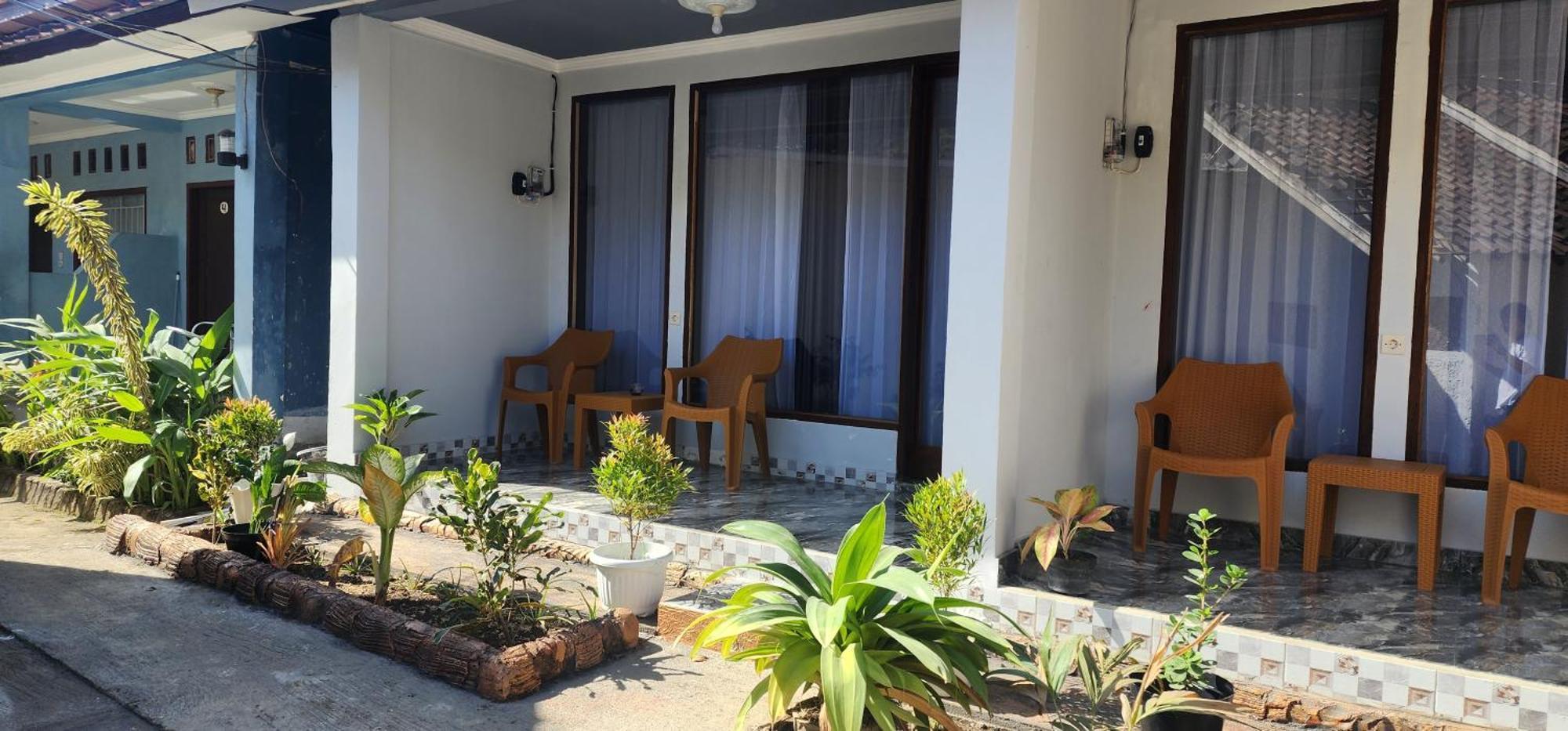 Sakila Homestay Kuta  Exterior photo